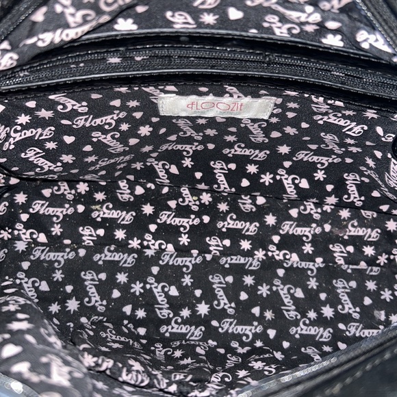 Floozie heart handbag, black and white. - Picture 3 of 4